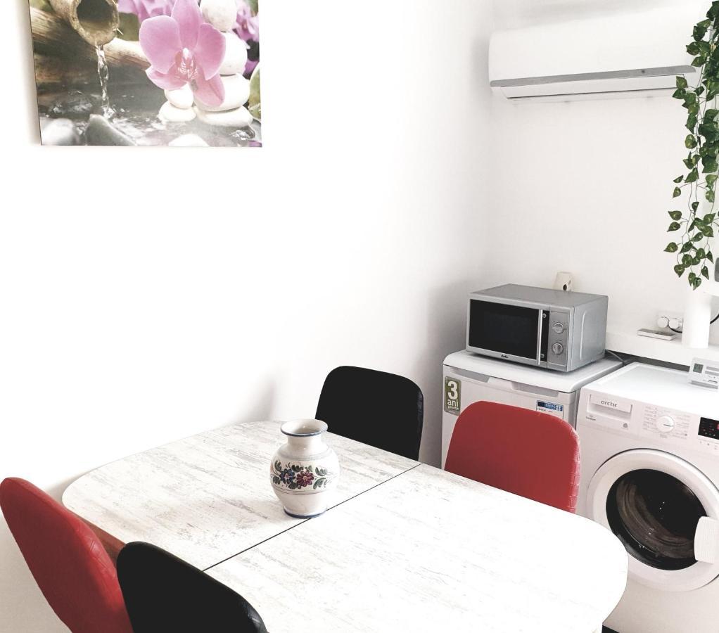 אלבה לוליה Apartament Carolina Parc מראה חיצוני תמונה