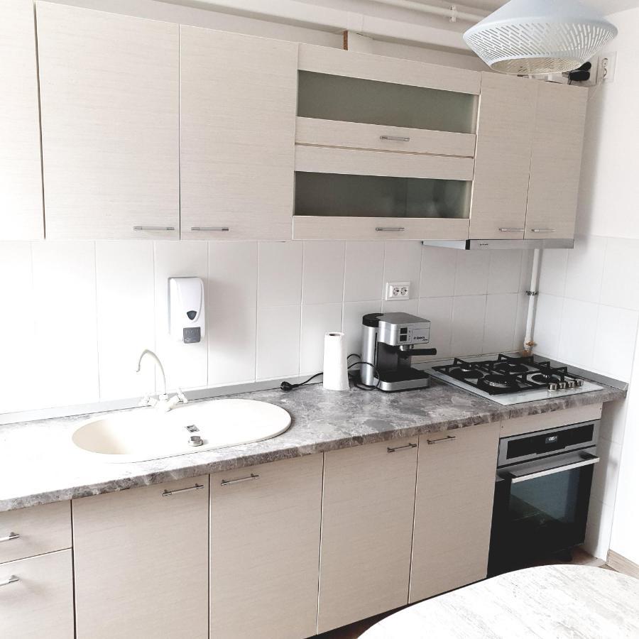 אלבה לוליה Apartament Carolina Parc מראה חיצוני תמונה