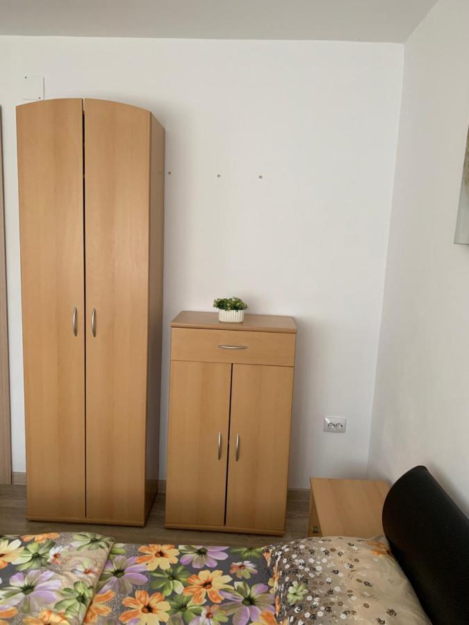אלבה לוליה Apartament Carolina Parc מראה חיצוני תמונה